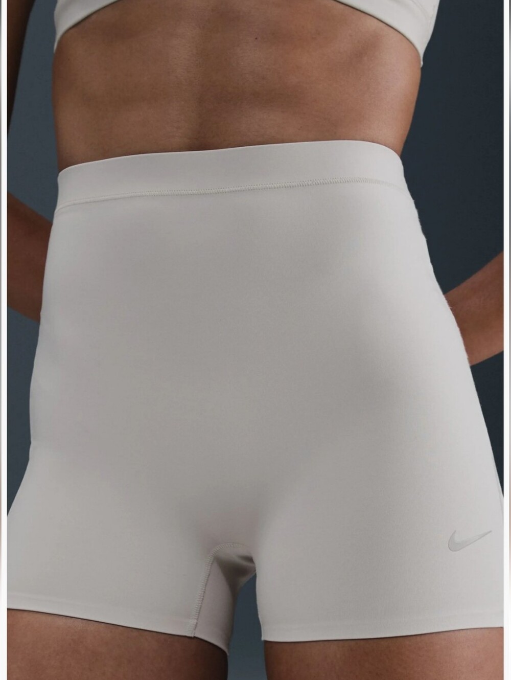 Nike Form Stealth Evaporation Women's Boyshorts Beige Size Medium